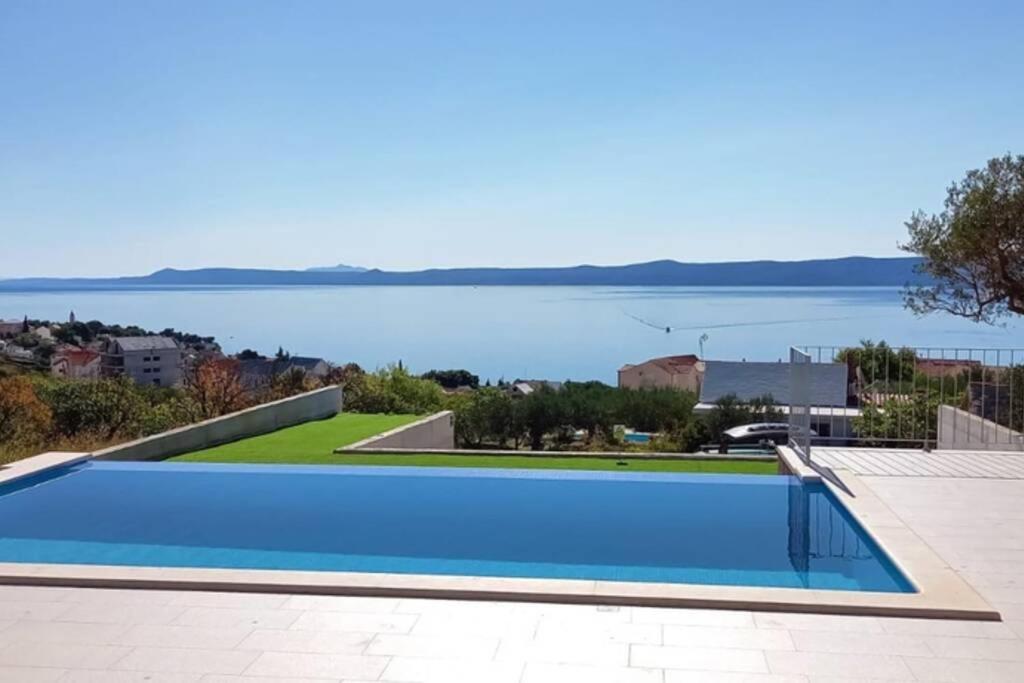 Villa Katarina - Infinity Pool With Amazing View Bol Eksteriør bilde