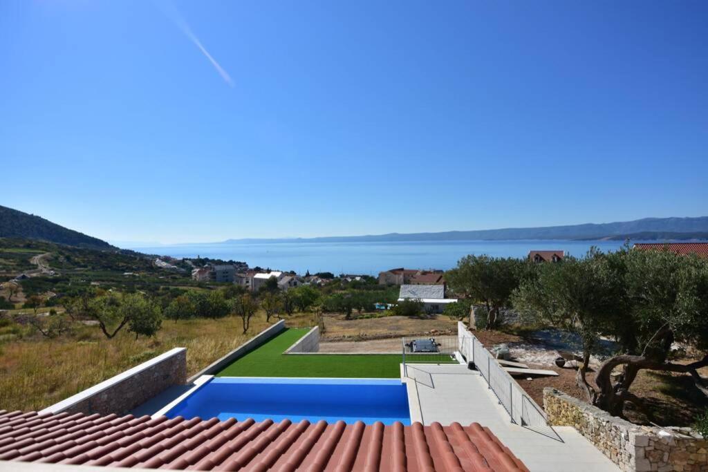 Villa Katarina - Infinity Pool With Amazing View Bol Eksteriør bilde